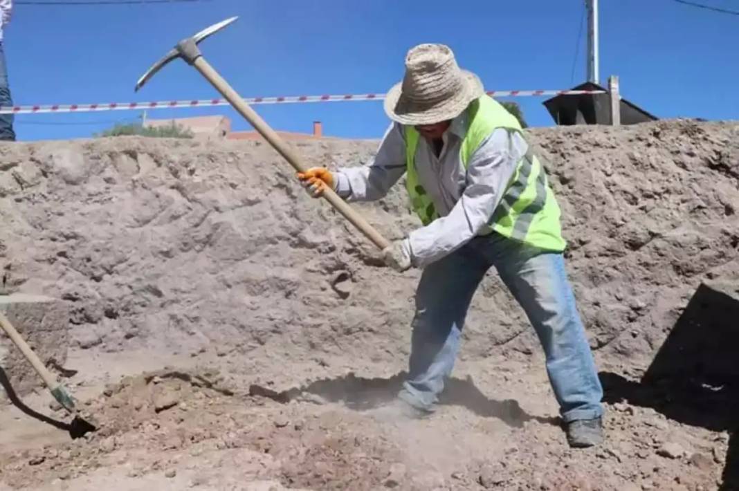 En Büyük Mozaik Kazısında Çocuk ve Yetişkin Mezarları Bulundu 10
